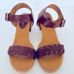 PESARO Simple Heeled Sandal Size 10